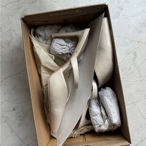 (NWT) Dolce Vita Women's Kanika Pointed Toe Slip On High Heel Pumps | Size 8